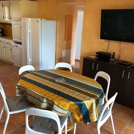 Appartement Dans La Residence Les Mazets De Camargue Арл Екстериор снимка